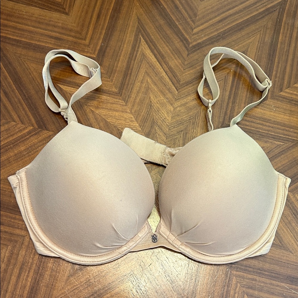Victoria's Secret Pale Beige T-Shirt Bra
